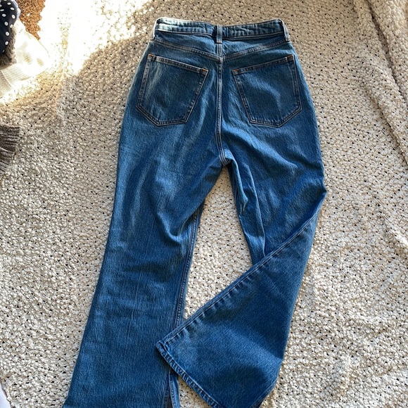 👖 Abercrombie Curve Love High Rise Vintage Flare Jean 👖 - Picture 6 of 8